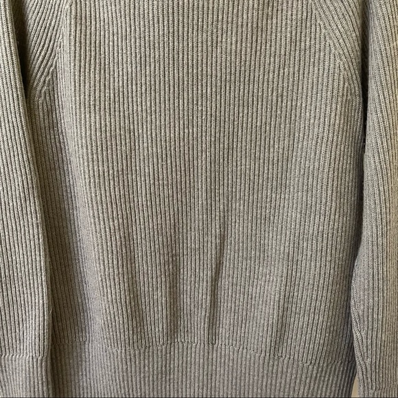 Banana Republic • Open-Back Tie at the Neck Medium Sweater Wool Blend Keyhole - Picture 3 of 5